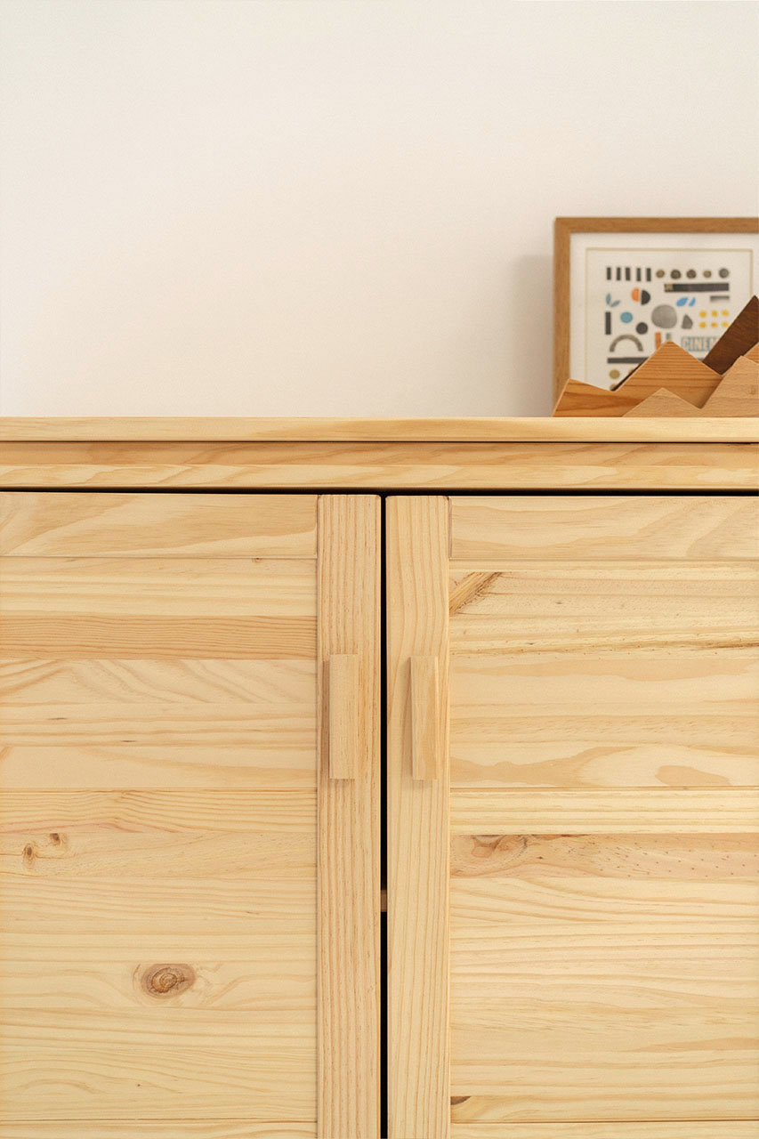 Imagen de ambiente 5 para:Armario aparador con cajones y baldas de madera natural